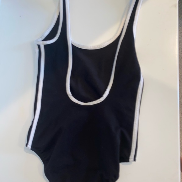 Adidas body suit - Picture 2 of 3